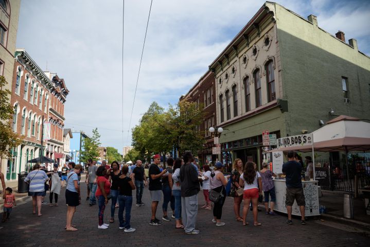 food vendor line at taste of the oregon district event